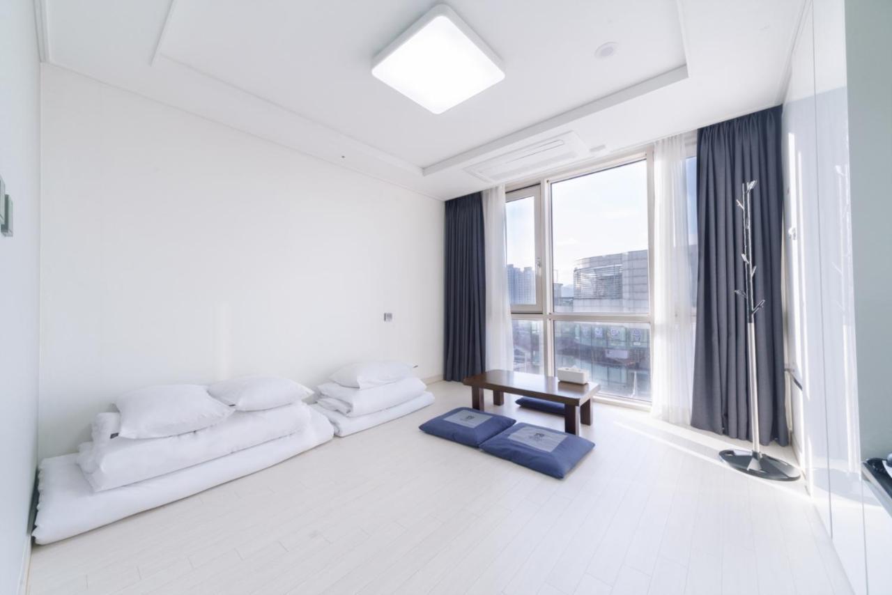 The Venezia Suite Hotel Chuncheon Exterior photo